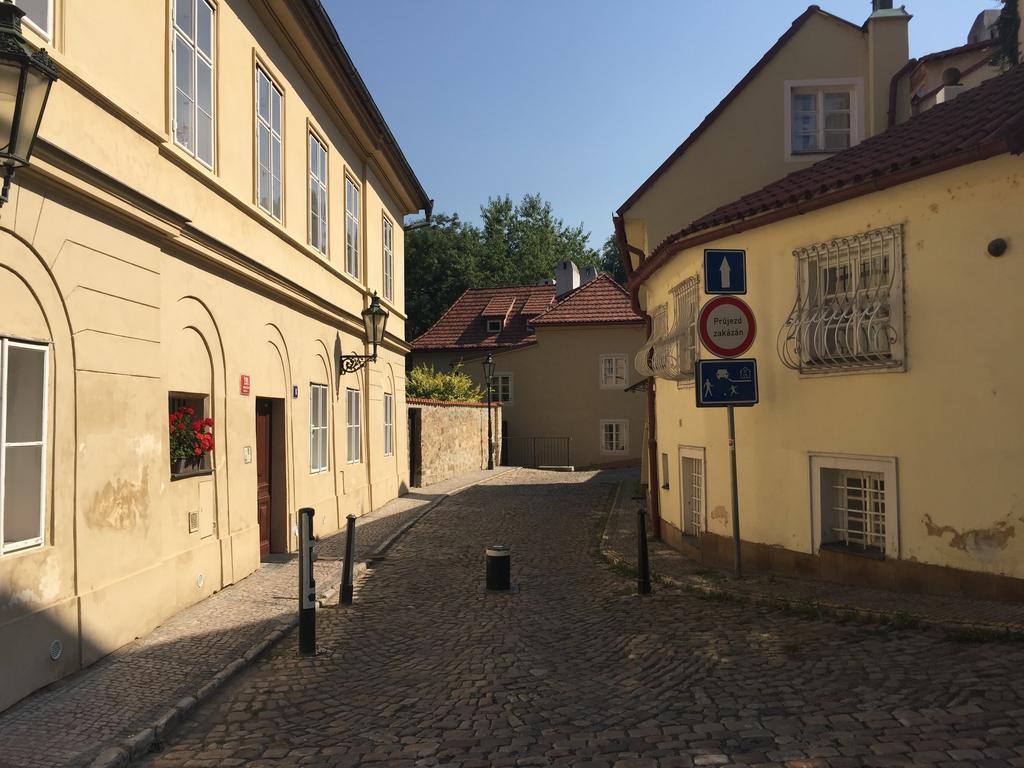 Apartments At The Golden Plough * Prag
